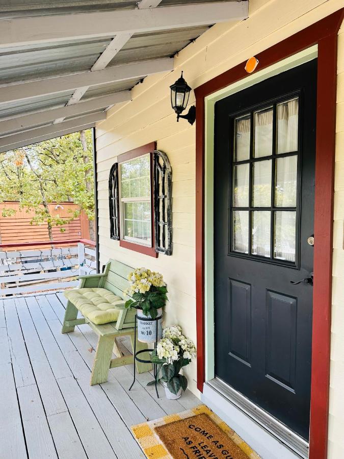 Acorn Hideaways Canton Unwind At Green Gables Suite For Up To 3 エクステリア 写真